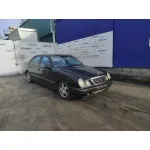 MERCEDES-BENZ CLASE E (W210) BERLINA DIESEL MERCEDES CLASE E (W210) BERLINA DIESEL '2001 * NEGRO 1995