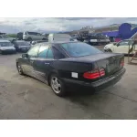 MERCEDES-BENZ CLASE E (W210) BERLINA DIESEL MERCEDES CLASE E (W210) BERLINA DIESEL '2001 * NEGRO 1995