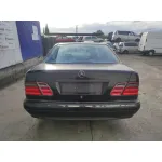 MERCEDES-BENZ CLASE E (W210) BERLINA DIESEL MERCEDES CLASE E (W210) BERLINA DIESEL '2001 * NEGRO 1995