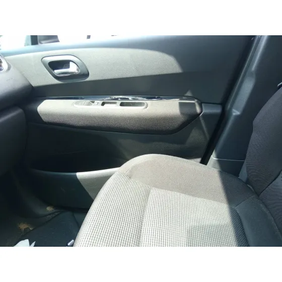 PEUGEOT 5008 '2011 SPORT PACK GRIS