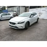 VOLVO V40 HATCHBACK (525) *12-11-25 2015