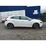VOLVO V40 HATCHBACK (525) *12-11-25 2015