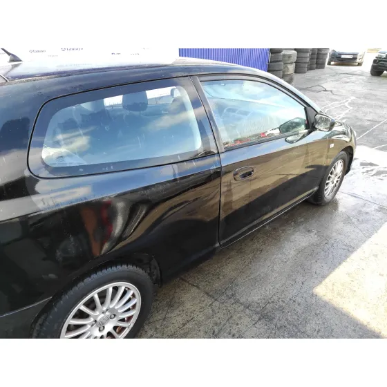 HONDA CIVIC BERLINA 3 (EP1/2) '2003 1.6 VTEC CAT (D 16 V 1) NEGRO