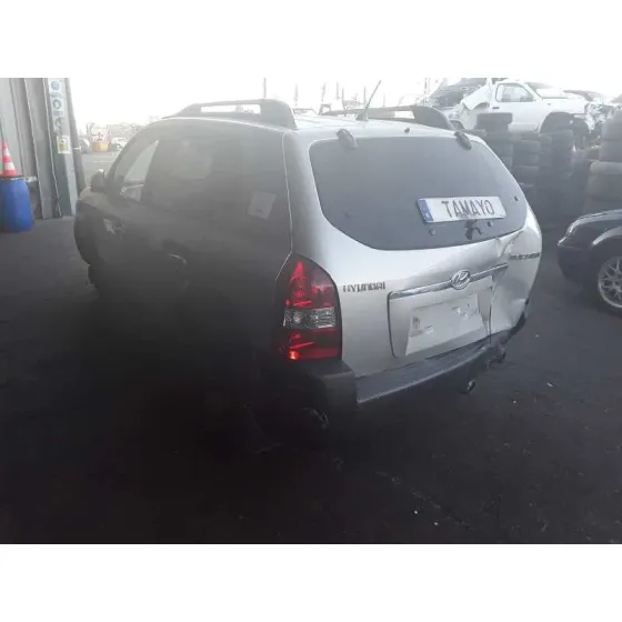 HYUNDAI TUCSON (JM) '2008 2,0 CLASSIC 4X2 GRIS
