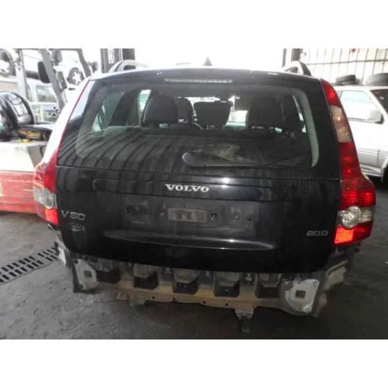 VOLVO V50 FAMILIAR '2006 2.0 DIESEL CAT NEGRO
