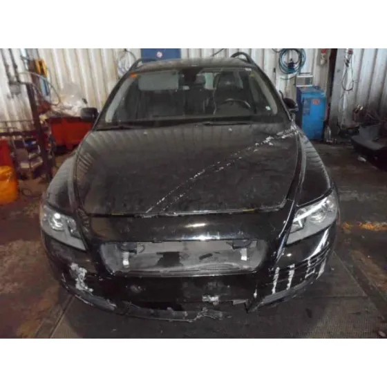 VOLVO V50 FAMILIAR '2006 2.0 DIESEL CAT NEGRO