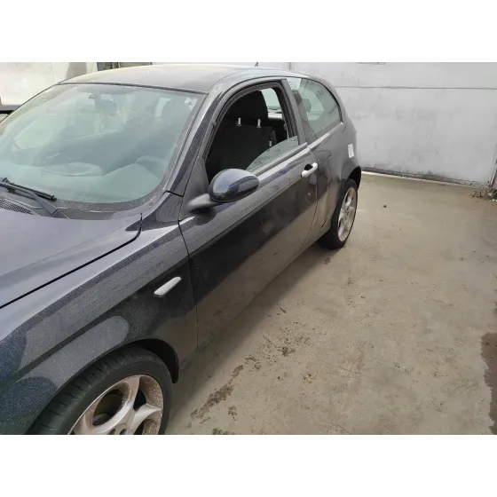 ALFA ROMEO 147 (190) '2007 1.6 16V CAT NEGRO