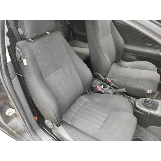 ALFA ROMEO 147 (190) '2007 1.6 16V CAT NEGRO