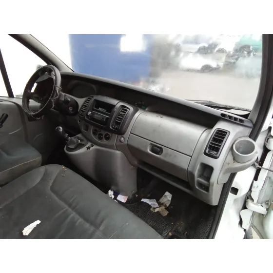 RENAULT TRAFIC CAJA CERRADA (AB 4.01) '2002 1.9 DIESEL BLANCO