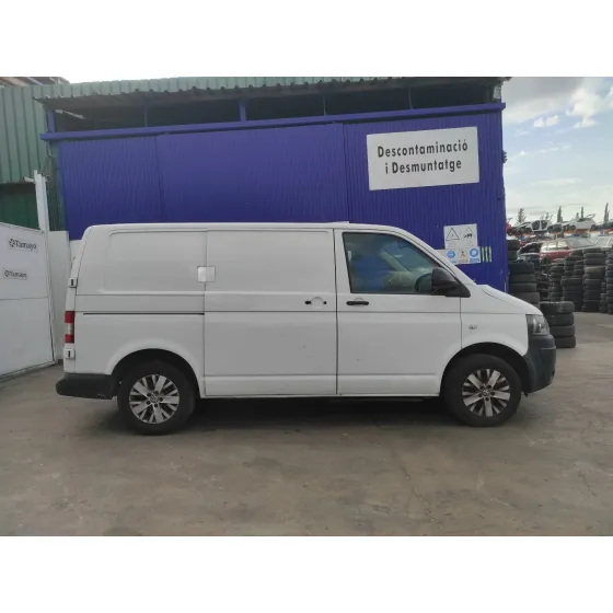 VOLKSWAGEN T5 TRANSPORTER (7E) '2015 2.0 TDI BLANCO