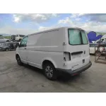 VOLKSWAGEN T5 TRANSPORTER (7E) VOLKSWAGEN T5 TRANSPORTER (7E) '2015 2.0 TDI BLANCO 2009