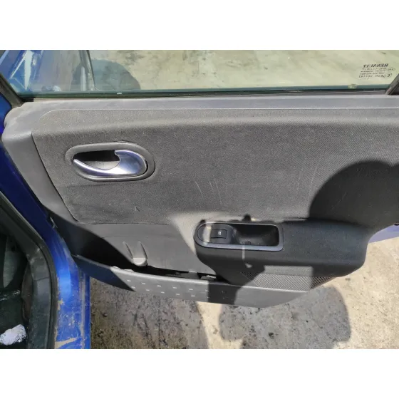 RENAULT MEGANE II BERLINA 5P '2003 1.5 DCI DIESEL AZUL