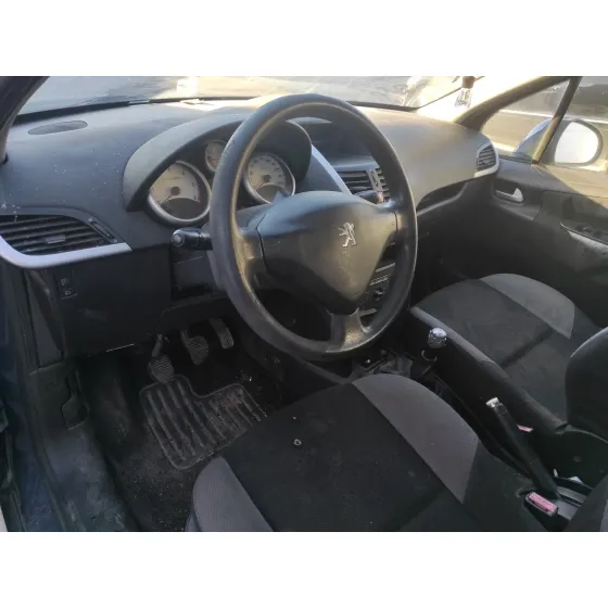 PEUGEOT 207 '2006