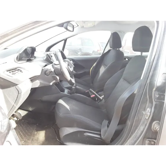 PEUGEOT 208 '2019 * GRIS