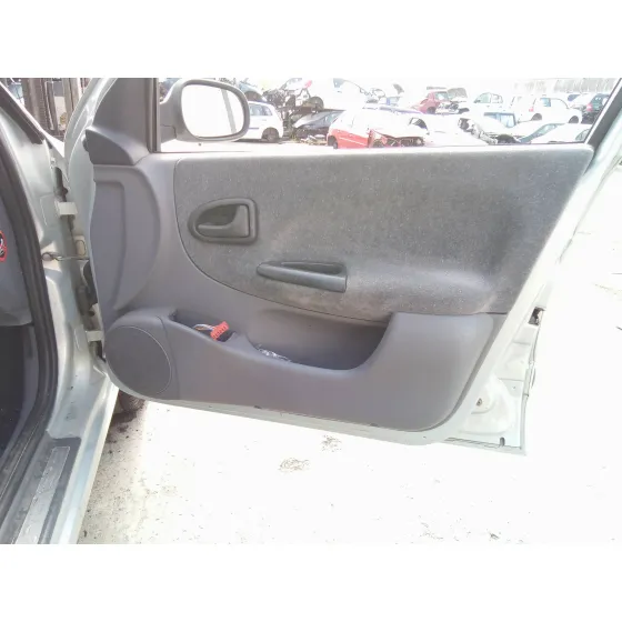 RENAULT MEGANE I CLASSIC (LA0) '2001 1.9 DTI DIESEL CAT AZUL CIELO