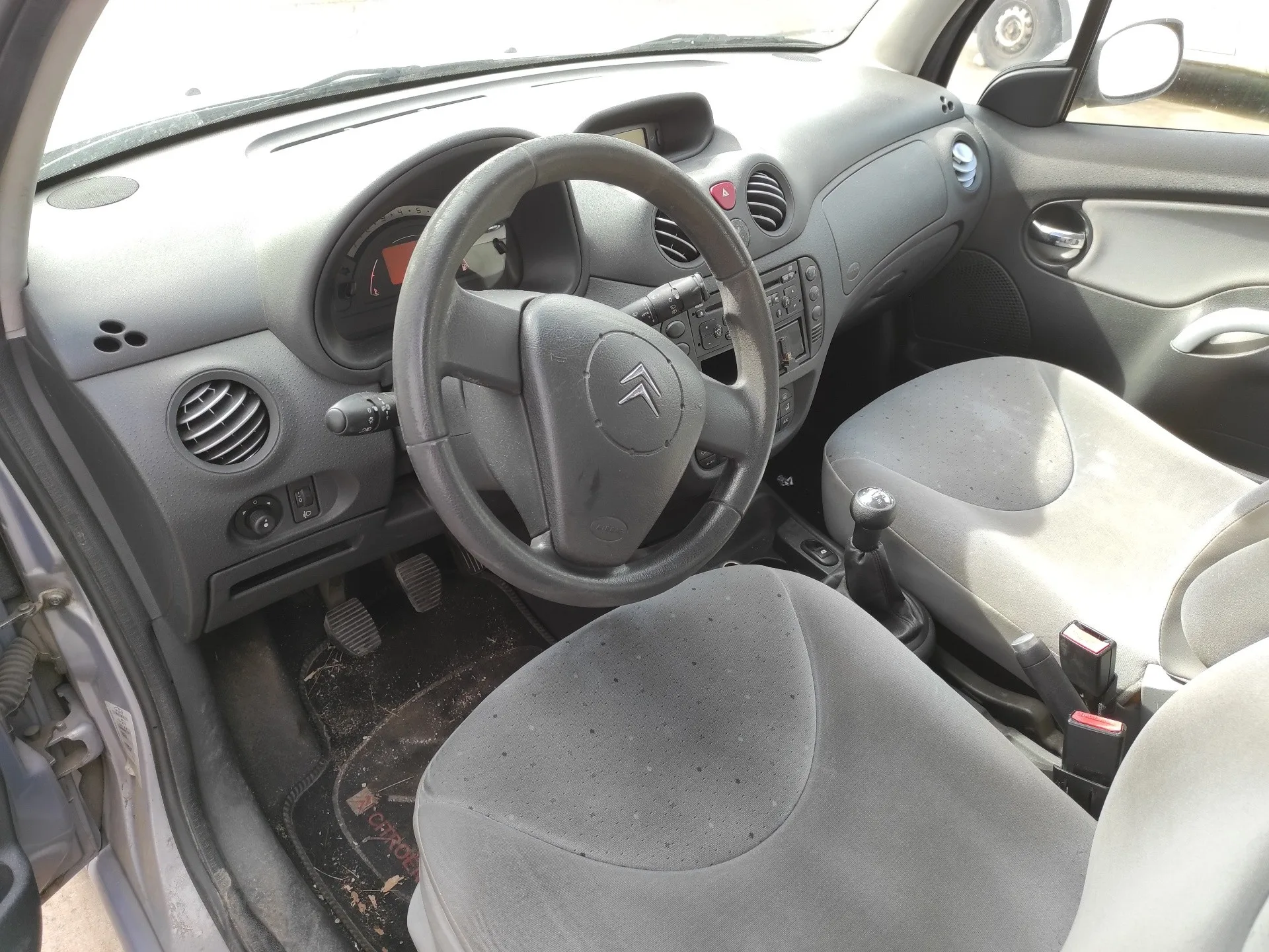CITROEN C3 '2005 1.4 HDI GRIS LILA