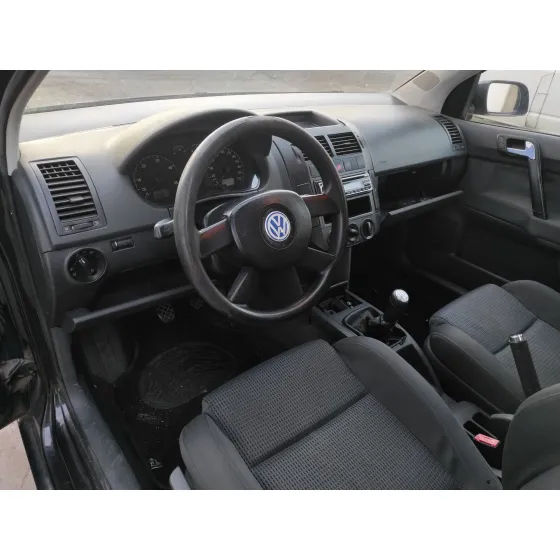 VOLKSWAGEN POLO (9N1) '2002 * NEGRO