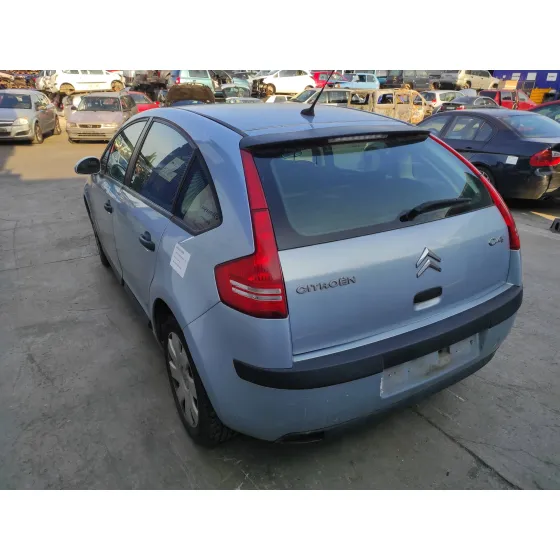 CITROEN C4 BERLINA '2004 1.6 16V HDI GRIS