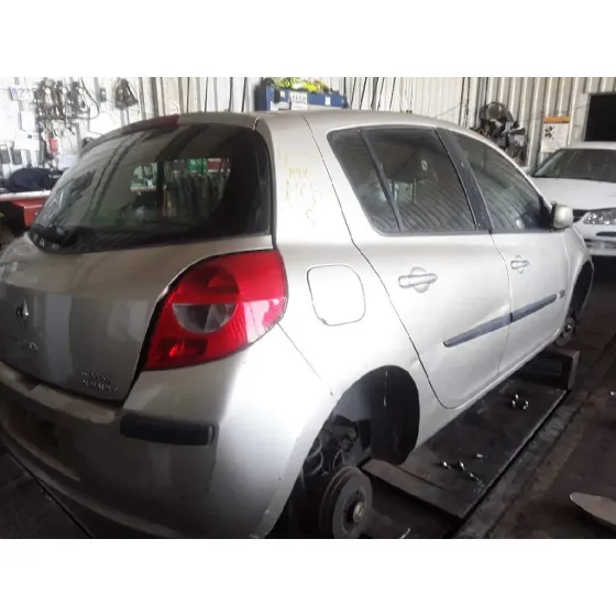 RENAULT CLIO III '2006 1.5 DCI DIESEL CAT DORADO