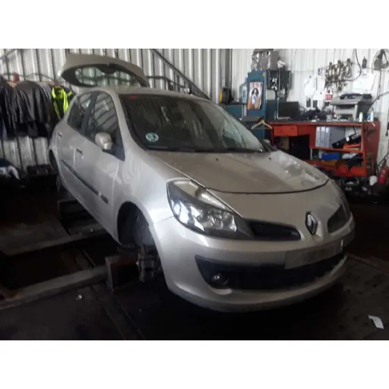 RENAULT CLIO III '2006 1.5 DCI DIESEL CAT DORADO
