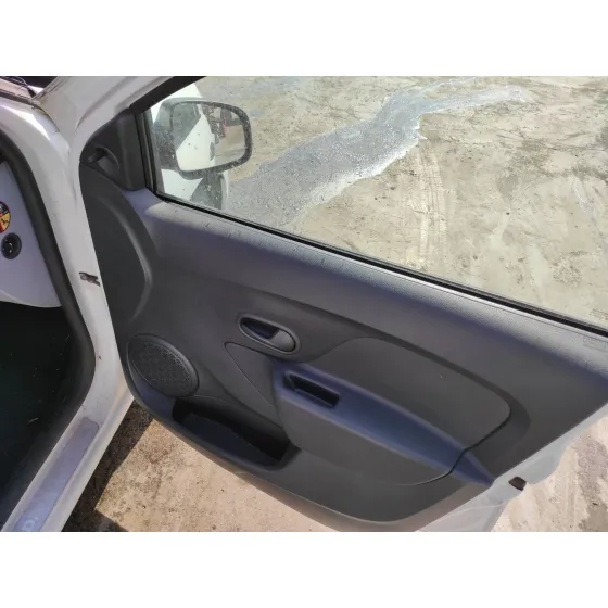 DACIA SANDERO '2014 1.2 16V CAT BLANCO