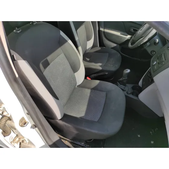 DACIA SANDERO '2014 1.2 16V CAT BLANCO
