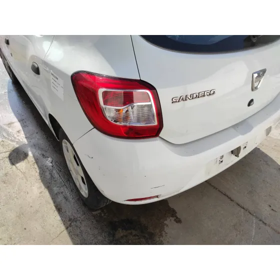 DACIA SANDERO '2014 1.2 16V CAT BLANCO