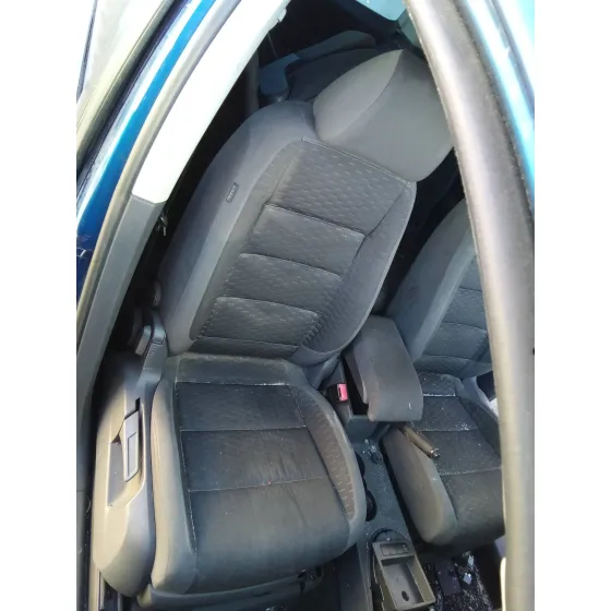 VOLKSWAGEN TOURAN (1T2) '2007 1.9 TDI AZUL