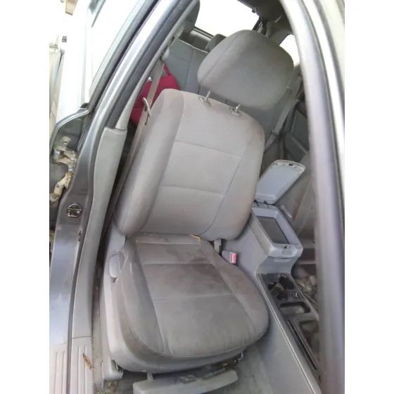 KIA SORENTO '2005 2.5 CRDI CAT GRIS