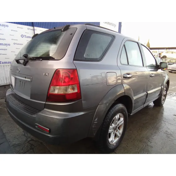 KIA SORENTO '2005 2.5 CRDI CAT GRIS