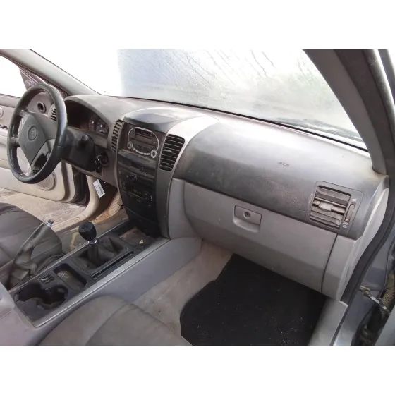 KIA SORENTO '2005 2.5 CRDI CAT GRIS
