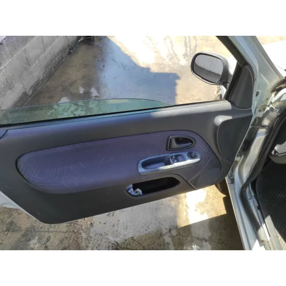 RENAULT CLIO II FASE II (B/CB0) '2002 1.5 DCI DIESEL PLATA