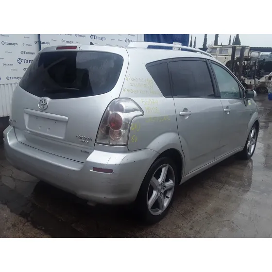 TOYOTA COROLLA VERSO (R1) '2006 2.2 D-CAT PLATA