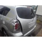 TOYOTA COROLLA VERSO (R1) TOYOTA COROLLA VERSO (R1) '2006 2.2 D-CAT PLATA 2004