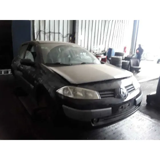 RENAULT MEGANE II BERLINA 5P '2005 1.9 DCI DIESEL NEGRO