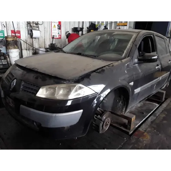 RENAULT MEGANE II BERLINA 5P '2005 1.9 DCI DIESEL NEGRO