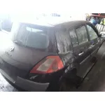 RENAULT MEGANE II BERLINA 5P RENAULT MEGANE II BERLINA 5P '2005 1.9 DCI DIESEL NEGRO 2002