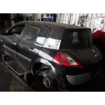 RENAULT MEGANE II BERLINA 5P RENAULT MEGANE II BERLINA 5P '2005 1.9 DCI DIESEL NEGRO 2002