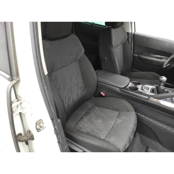 PEUGEOT 3008 '2010 1.6 HDI FAP CAT (9HZ / DV6TED4) BLANCO