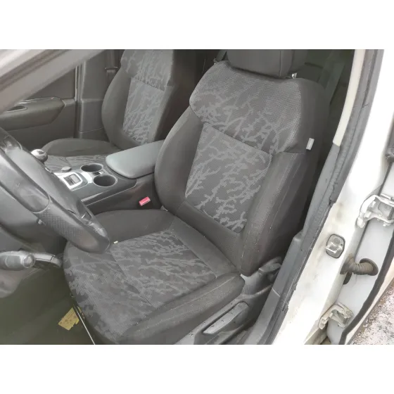 PEUGEOT 3008 '2010 1.6 HDI FAP CAT (9HZ / DV6TED4) BLANCO