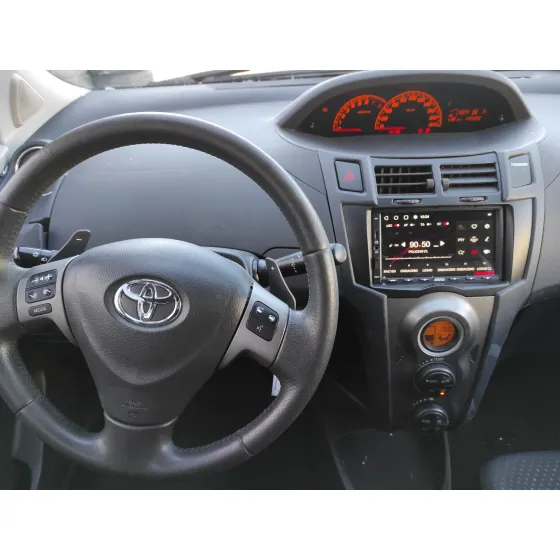TOYOTA YARIS '2010 1.3 16V CAT ROJO