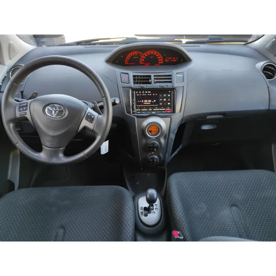 TOYOTA YARIS '2010 1.3 16V CAT ROJO