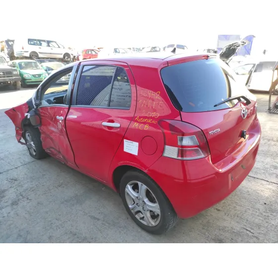 TOYOTA YARIS '2010 1.3 16V CAT ROJO