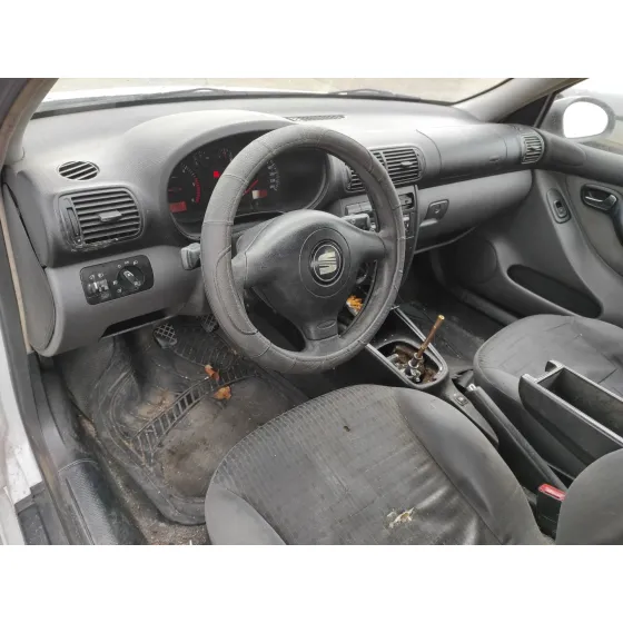 SEAT TOLEDO (1M2) '2003 * BLANCO