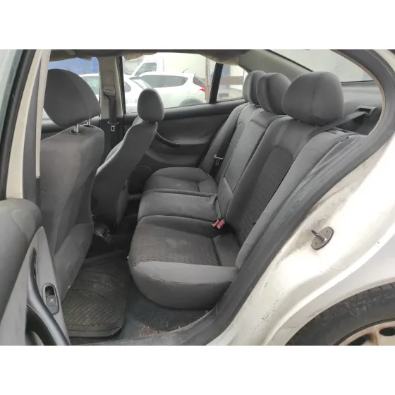 SEAT TOLEDO (1M2) '2003 * BLANCO