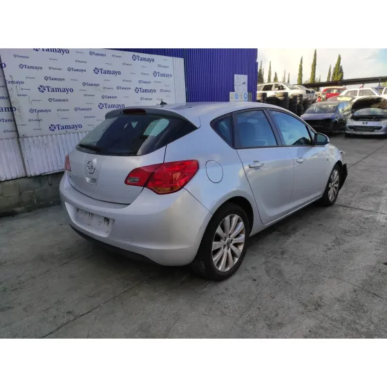 OPEL ASTRA J LIM. '2010 1.6 16V CAT PLATA