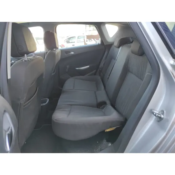 OPEL ASTRA J LIM. '2010 1.6 16V CAT PLATA