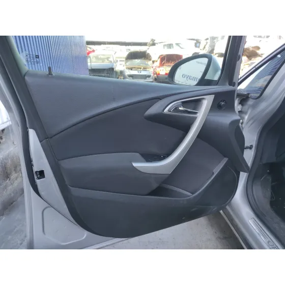OPEL ASTRA J LIM. '2010 1.6 16V CAT PLATA