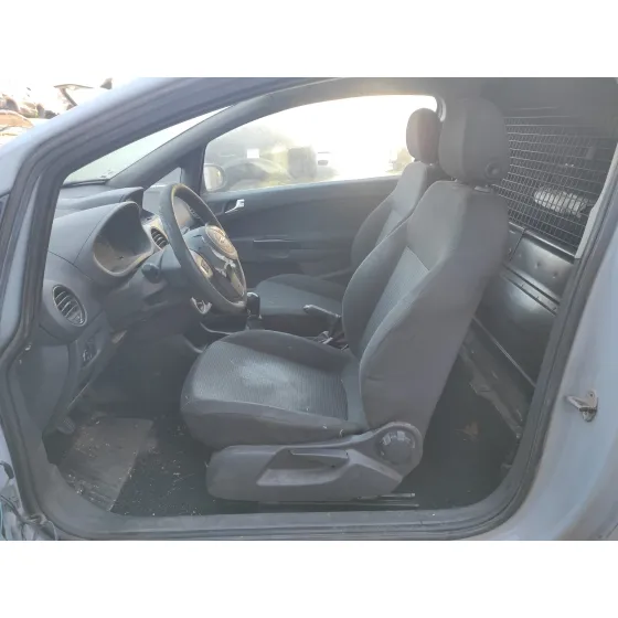 OPEL CORSA D '2011 * AZUL CELESTE