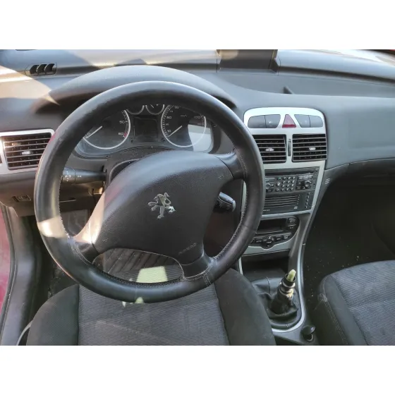 PEUGEOT 307 BREAK / SW (S1) '2005 2.0 16V HDI FAP CAT (RHR / DW10BTED4) ROJO